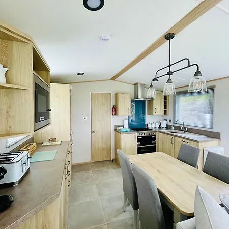 With Stunning Views New Quay