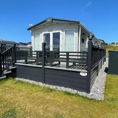 Holiday park With Stunning Views Newquay (Cornwall)
